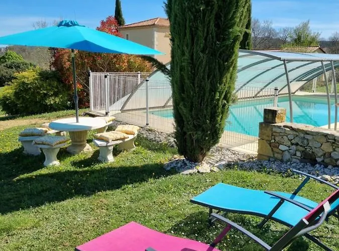 Bed & Breakfast Les Chenes Rouges 4*