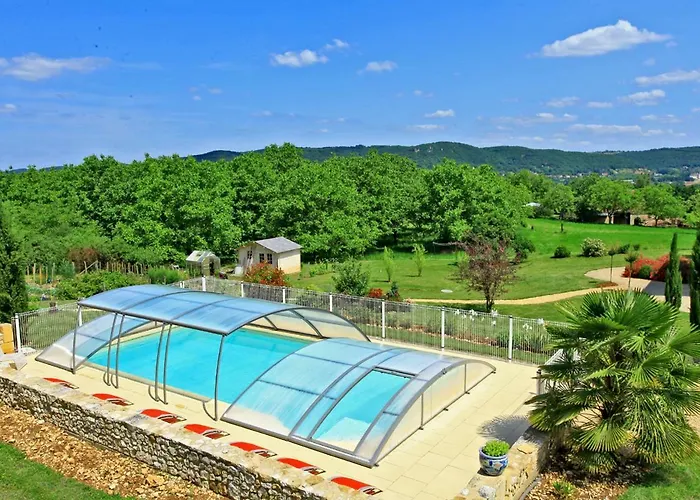 Les Chenes Rouges Bed & Breakfast 4*